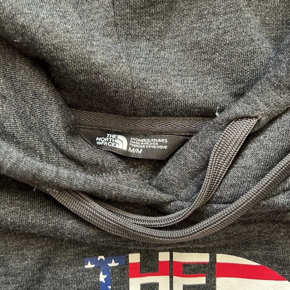 The North Face hoodie Size M - Picture 2 of 3